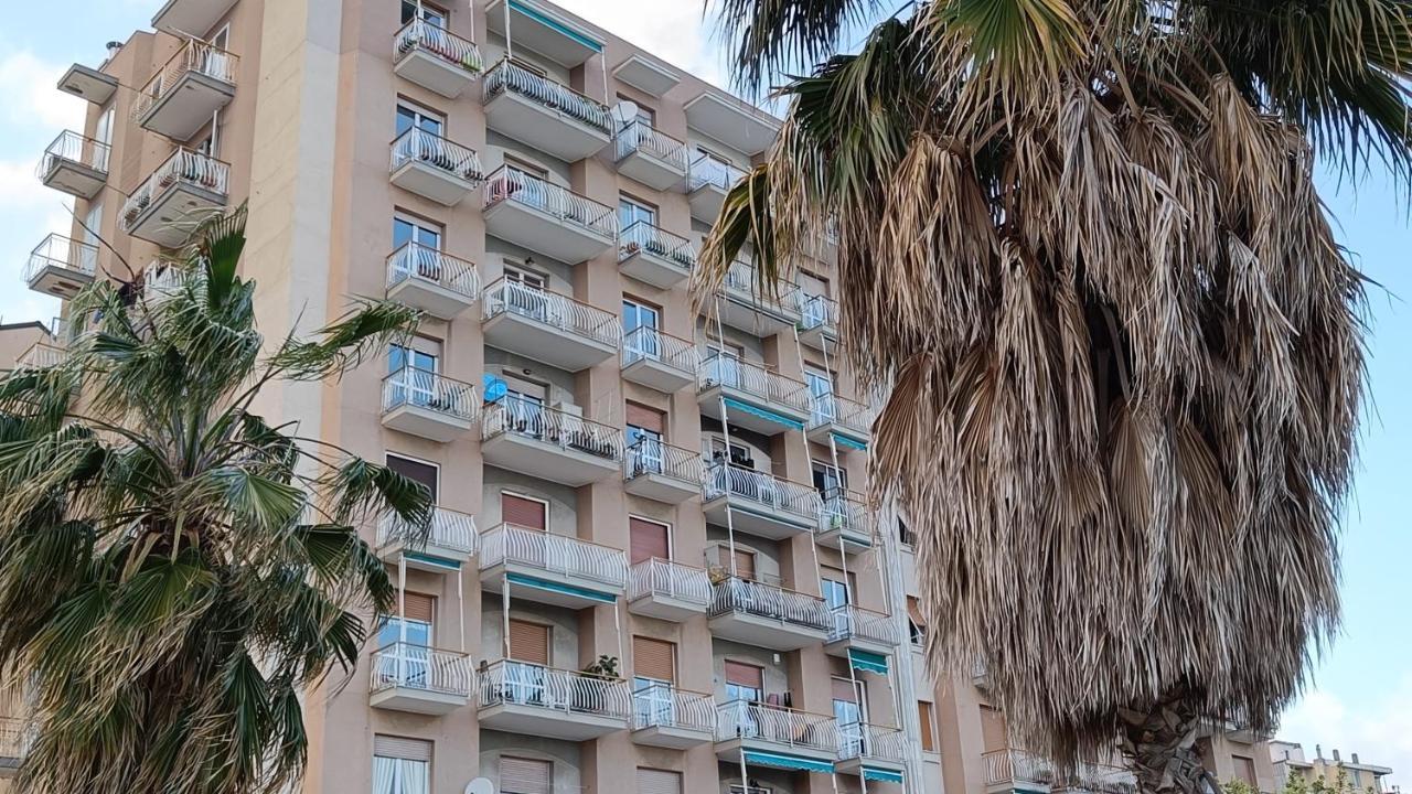 Maremare, Really On The Beach, With Private Parking Savona Zewnętrze zdjęcie